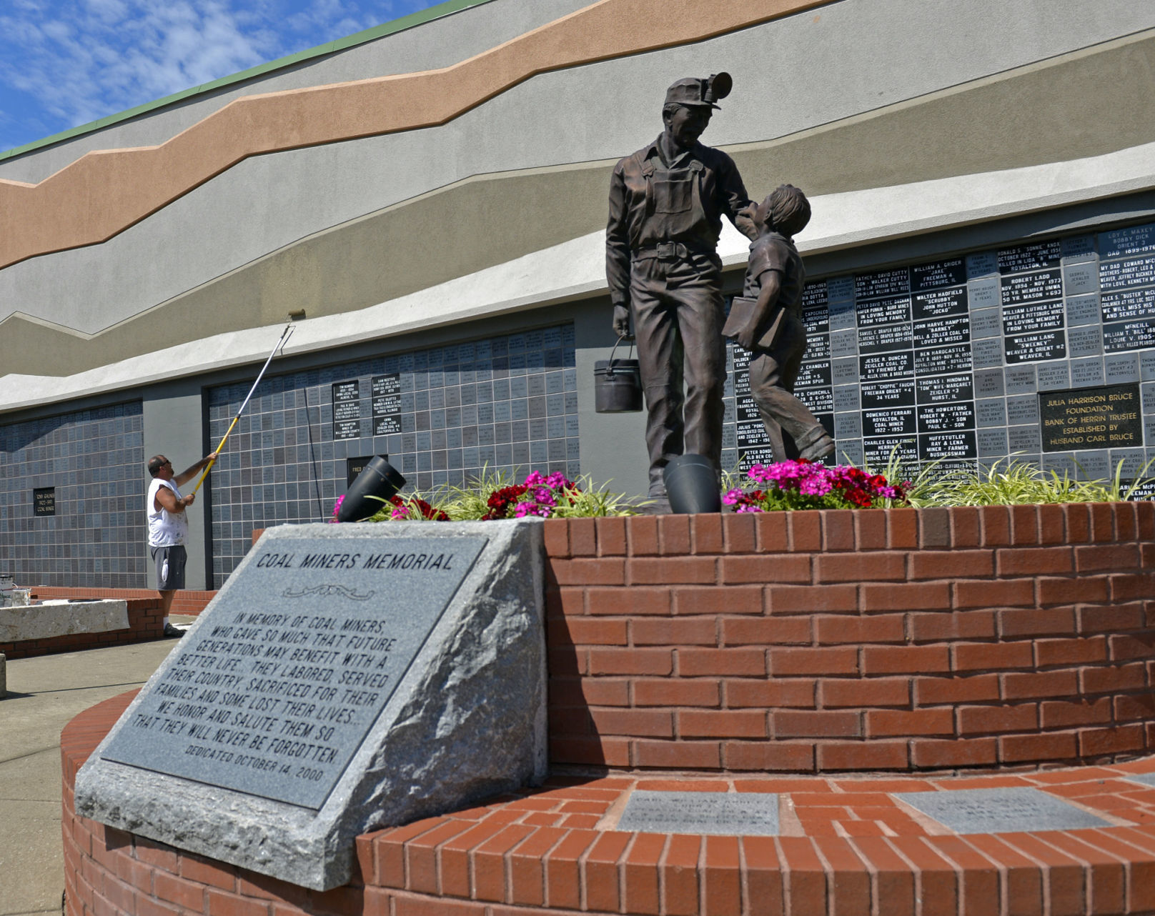 072818-nws-miners-memorial-3.jpg